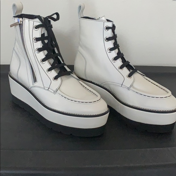 Free People Shoes - 🤍🖤Free People Off-White Leather Combat Boots🖤🤍